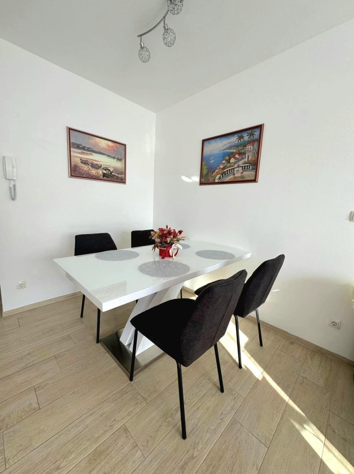 Apartment Misic トロギール エクステリア 写真