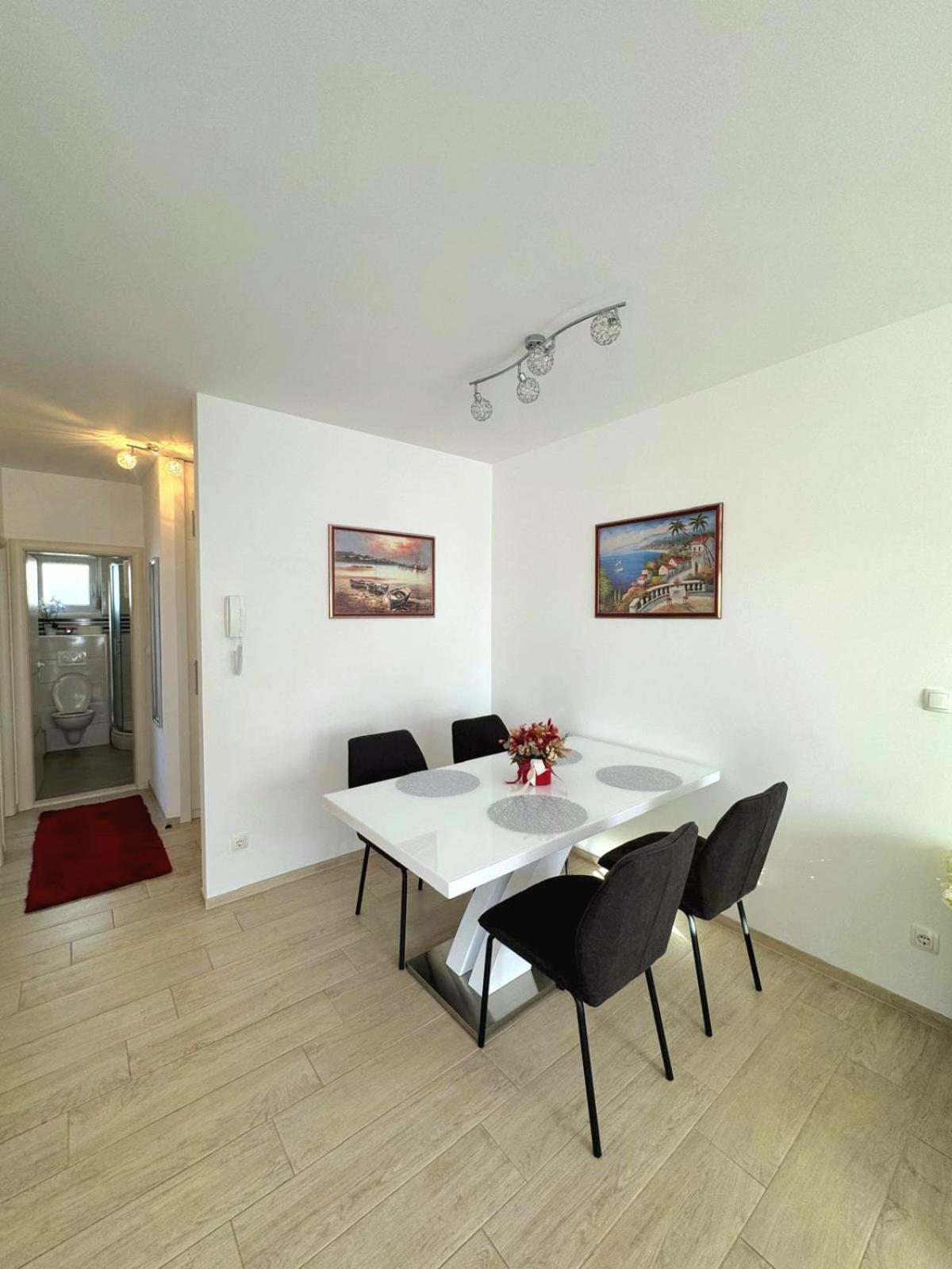 Apartment Misic トロギール エクステリア 写真