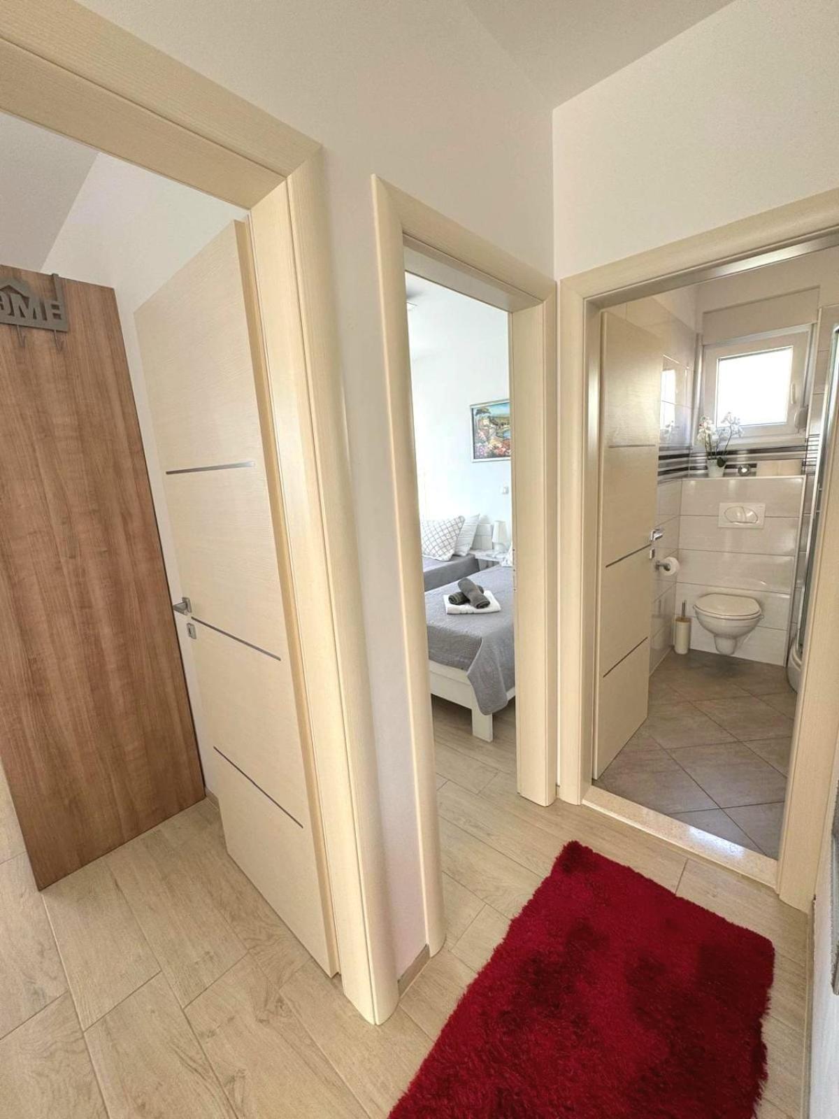 Apartment Misic トロギール エクステリア 写真
