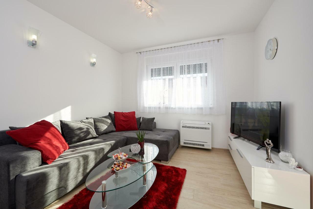 Apartment Misic トロギール エクステリア 写真