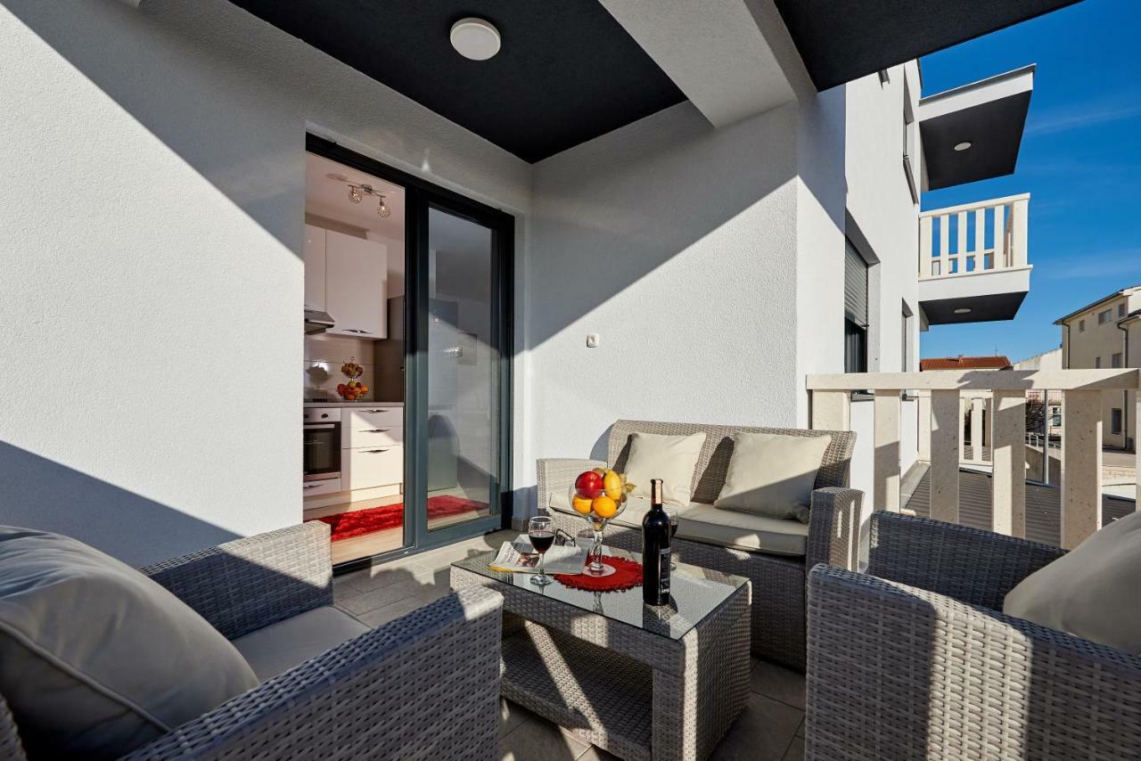 Apartment Misic トロギール エクステリア 写真
